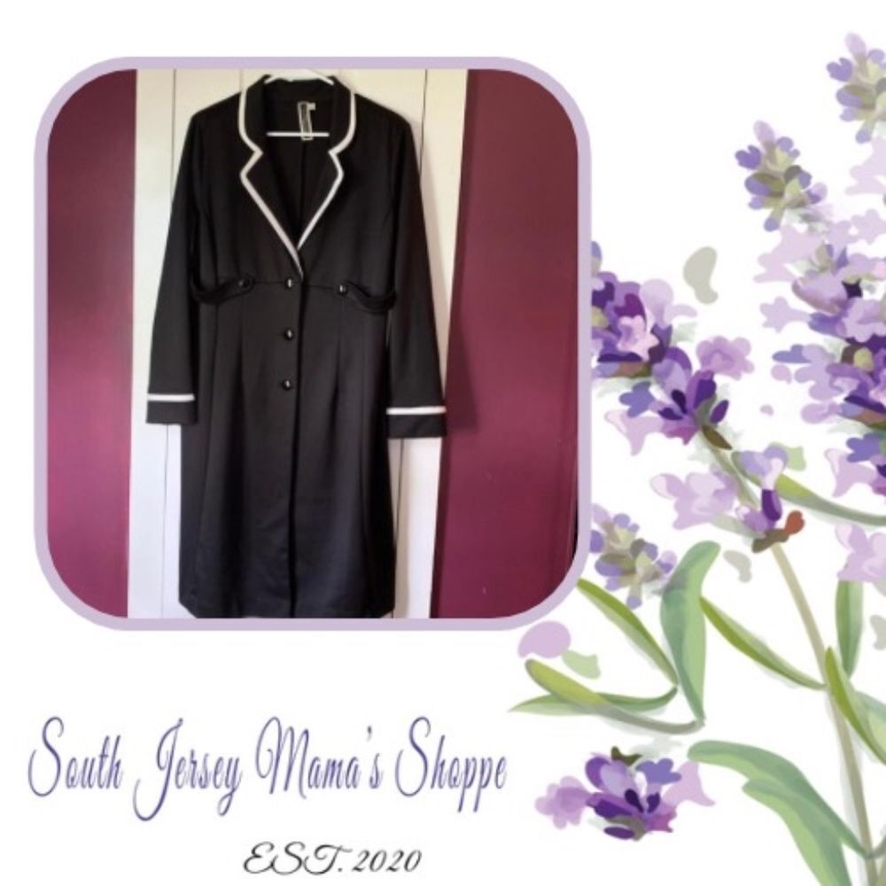 Julian Taylor New York Size 14 Black And White Long Jacket Pleats And Buttons
